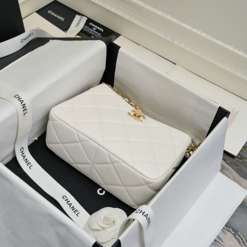 Ch**el hobo bags